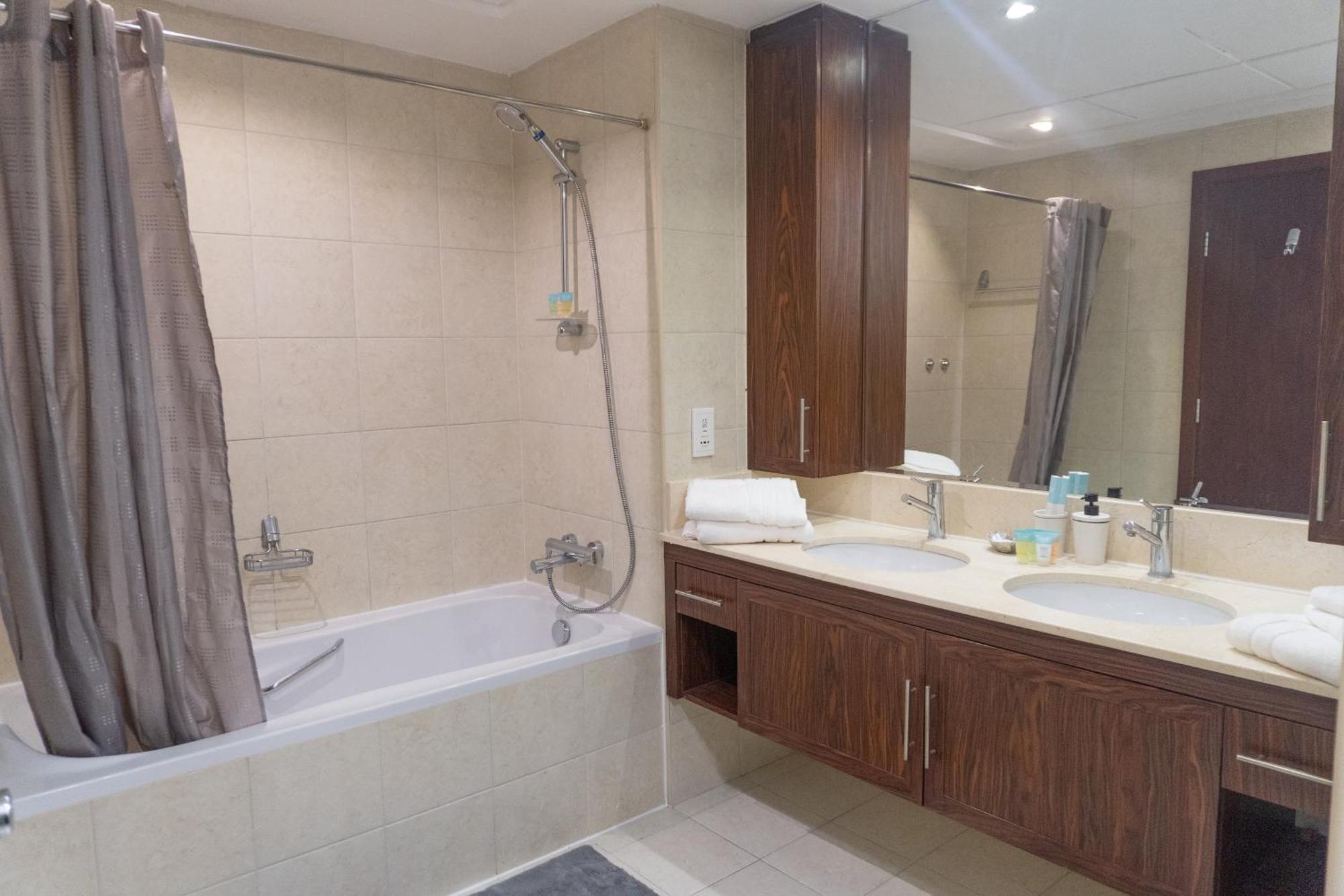 Downtown Oasis, Burj Khalifa Views, Luxury Amenities Daire Dubai Dış mekan fotoğraf